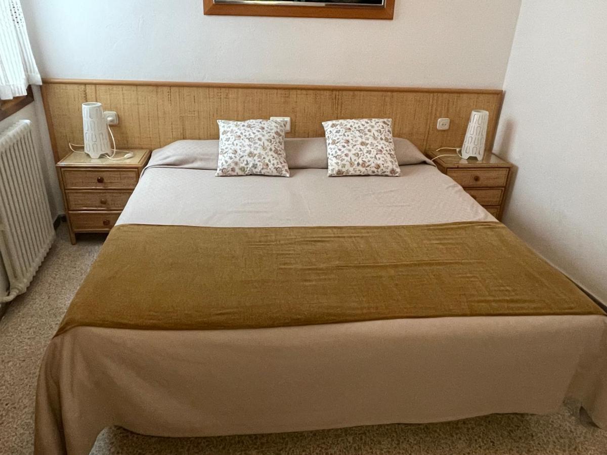 Apartamentos El Sol Tossa de Mar Exteriör bild
