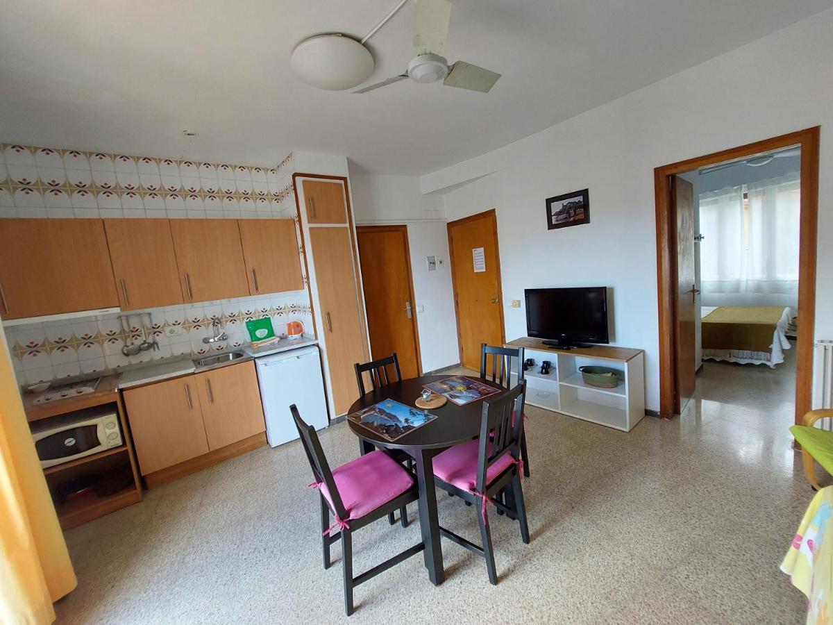 Apartamentos El Sol Tossa de Mar Exteriör bild